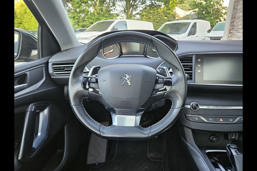 Peugeot 308 1.2 PureTech Blue Lease Premium Automaat! Panoramadak! Dealer Onderhouden! NAP! Navigatie!