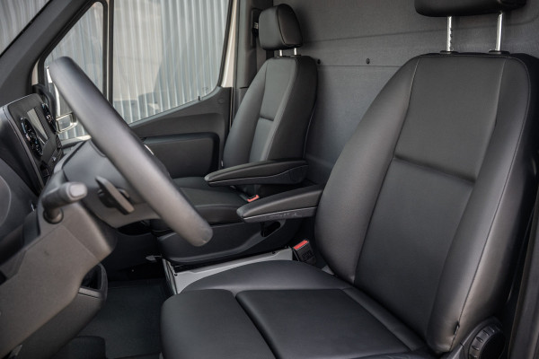 Mercedes-Benz Sprinter 519 CDI | 190PK | Automaat | Nieuw | Luchtvering | LED | Cruise | Carplay | Mbux | Navi | Climatronic