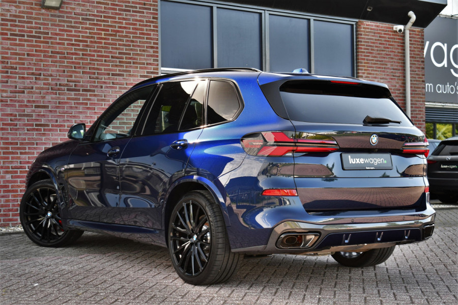 BMW X5 xDrive50e M-Sport Pro Skylounge ACC Trekh B&W Massage Ventilatie Alcantara 22inch