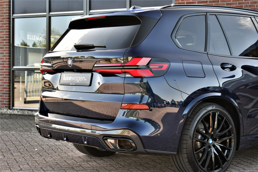 BMW X5 xDrive50e M-Sport Pro Skylounge ACC Trekh B&W Massage Ventilatie Alcantara 22inch