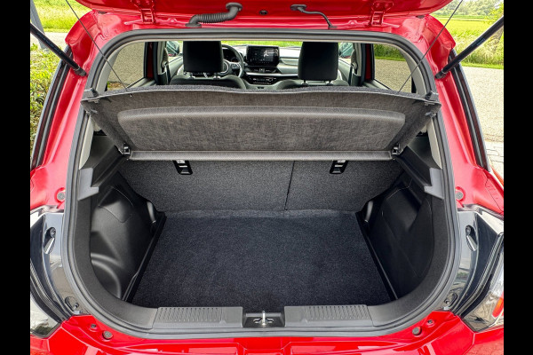 Suzuki Swift 1.2 Select Smart Hybrid CAMERA / PARKEERSENSOREN / NAVIGATIE / CRUISE CONTROL / STOELVERWARMING / ECC