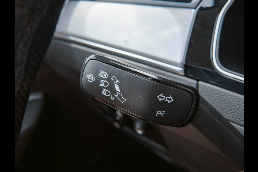 Volkswagen Passat 1.4 TSI PHEV GTE Business Pano|Trekhaak|Headup|Camera|ACC|Stoelverwarming|Ergocomfort|Massage