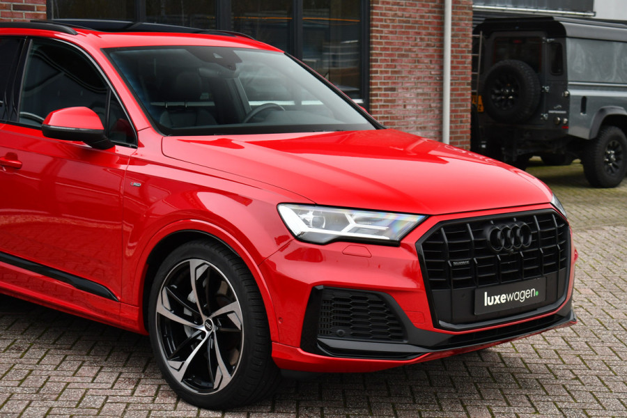 Audi Q7 55 TFSI e quattro S-Line Pano 22inch Contourzetels Luchtv