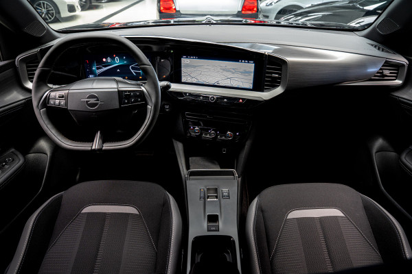 Opel Mokka 1.2 T GS Leer Navi Camera Stuur- & Stoelverwarm. PDC Climate Carplay Keyless Entry + start Cruise LM velgen Nieuw!