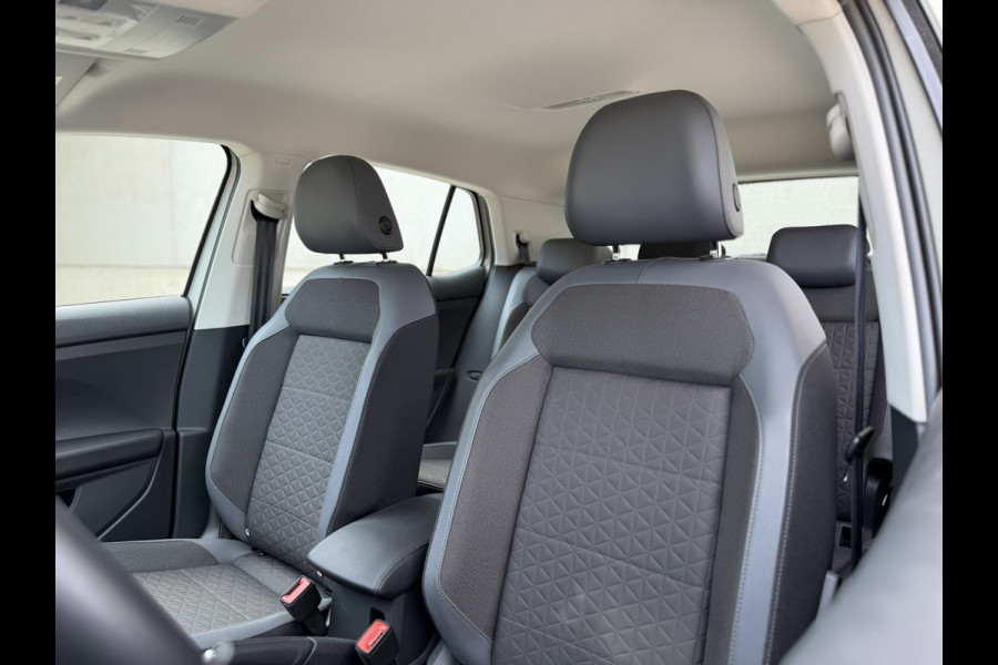 Volkswagen T-Cross 1.0 TSI Style LED 18'' Stoelverw CarPlay