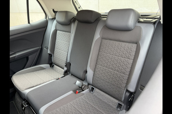 Volkswagen T-Cross 1.0 TSI Style LED 18'' Stoelverw CarPlay