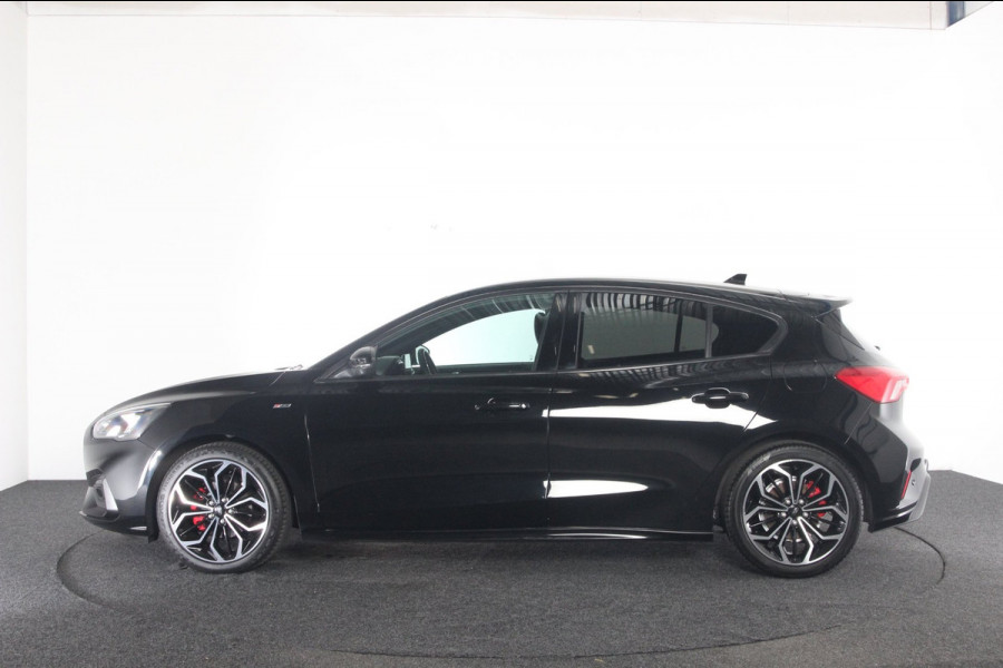 Ford Focus 1.0 EcoBoost Hybrid ST Line X Business