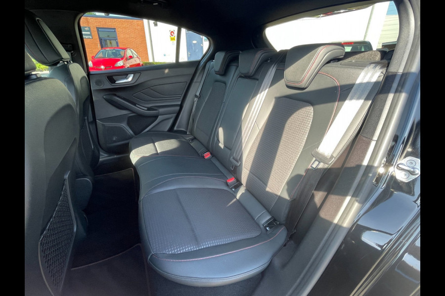 Ford Focus 1.0 EcoBoost Hybrid ST Line X Business