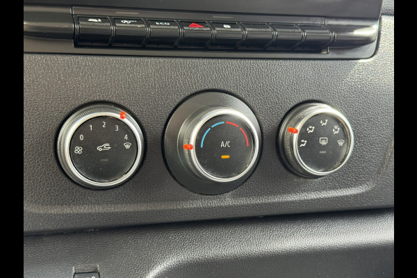 Renault Master T35 2.3 dCi 150 L2H3 3 Zits Trekhaak 3500kg Camera Cruise Carplay Navigatie Airconditioning