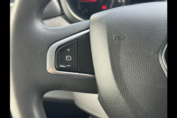 Renault Master T35 2.3 dCi 150 L2H3 3 Zits Trekhaak 3500kg Camera Cruise Carplay Navigatie Airconditioning