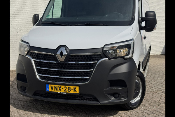Renault Master T35 2.3 dCi 150 L2H3 3 Zits Trekhaak 3500kg Camera Cruise Carplay Navigatie Airconditioning