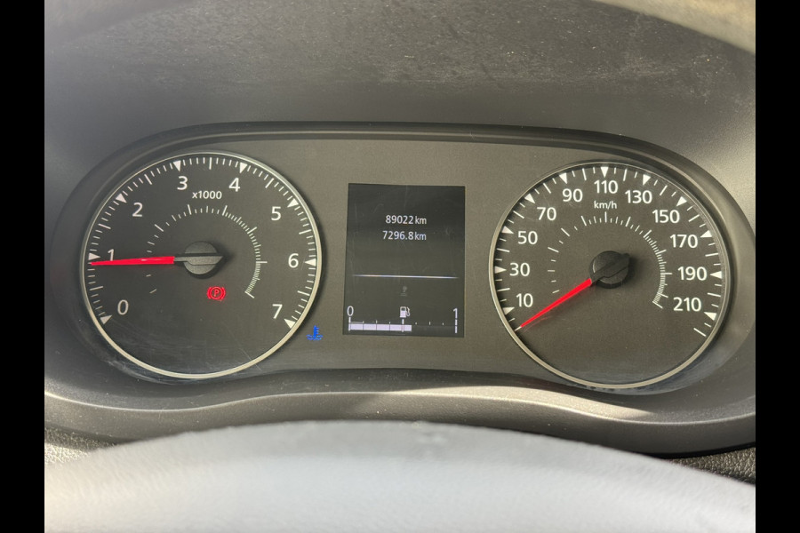 Renault Master T35 2.3 dCi 150 L2H3 3 Zits Trekhaak 3500kg Camera Cruise Carplay Navigatie Airconditioning