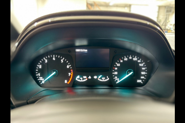 Ford Fiesta 1.0 EcoBoost Titanium | Winterpakket | Camera | Park Assist | Cool&Sound | Ambient |LED| Clima | Cruise | Navi | DAB+