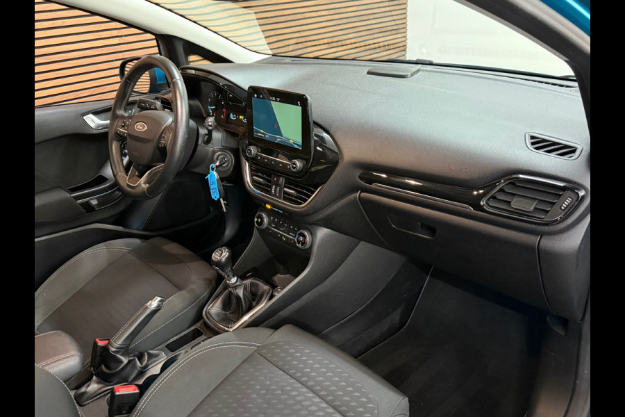Ford Fiesta 1.0 EcoBoost Titanium | Winterpakket | Camera | Park Assist | Cool&Sound | Ambient |LED| Clima | Cruise | Navi | DAB+