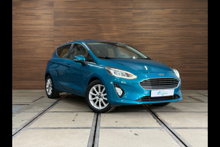 Ford Fiesta 1.0 EcoBoost Titanium | Winterpakket | Camera | Park Assist | Cool&Sound | Ambient |LED| Clima | Cruise | Navi | DAB+