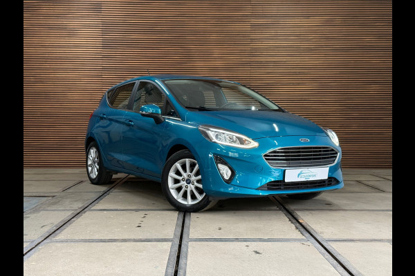 Ford Fiesta 1.0 EcoBoost Titanium | Winterpakket | Camera | Park Assist | Cool&Sound | Ambient |LED| Clima | Cruise | Navi | DAB+