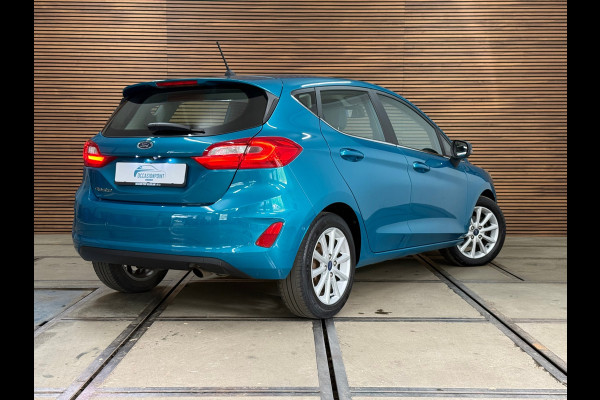 Ford Fiesta 1.0 EcoBoost Titanium | Winterpakket | Camera | Park Assist | Cool&Sound | Ambient |LED| Clima | Cruise | Navi | DAB+