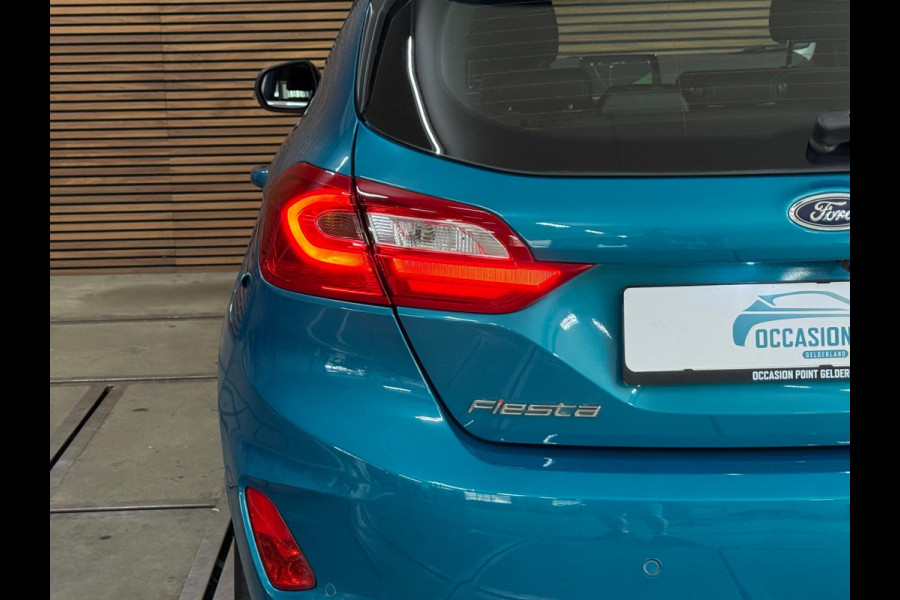 Ford Fiesta 1.0 EcoBoost Titanium | Winterpakket | Camera | Park Assist | Cool&Sound | Ambient |LED| Clima | Cruise | Navi | DAB+