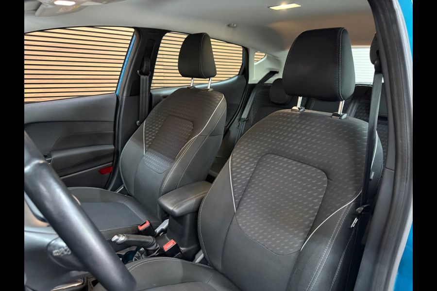 Ford Fiesta 1.0 EcoBoost Titanium | Winterpakket | Camera | Park Assist | Cool&Sound | Ambient |LED| Clima | Cruise | Navi | DAB+