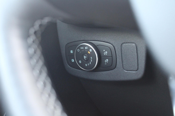 Ford Puma 1.0 EcoBoost Hybrid Titanium | B&O Audio | Stoel + Stuurverwarming | Climate Control | Navigatie | Parkeersensoren | Cruise Control |