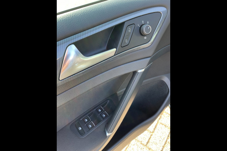 Volkswagen Golf 1.5 TSI R-line | R-line interieur en exterieur pakket | Digitale cockpit