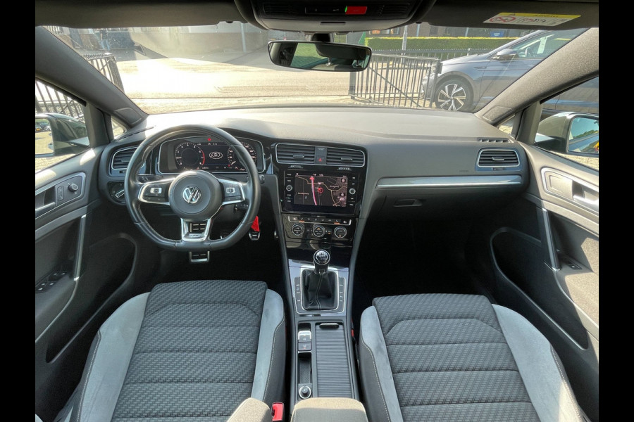 Volkswagen Golf 1.5 TSI R-line | R-line interieur en exterieur pakket | Digitale cockpit