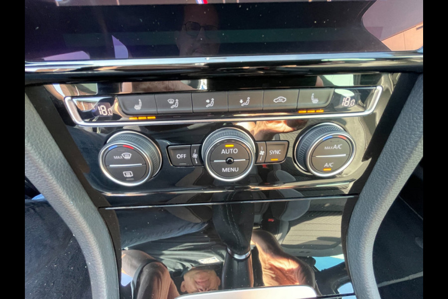 Volkswagen Golf 1.5 TSI R-line | R-line interieur en exterieur pakket | Digitale cockpit