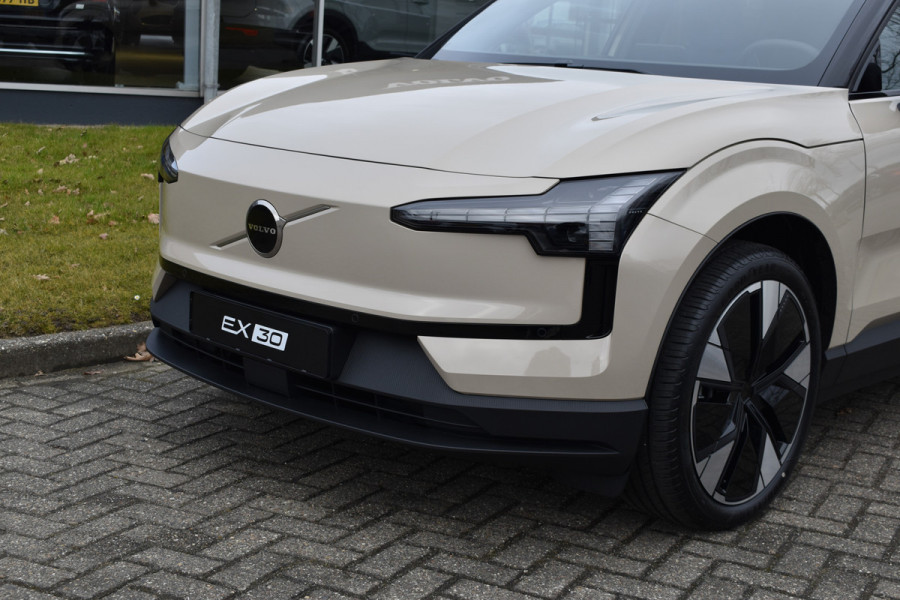 Volvo EX30 Extended Range Plus 272PK Europa 69 kWh | H&K | Blis | ACC | Climate | Elektr. Stoel