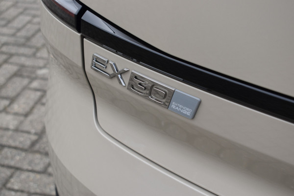 Volvo EX30 Extended Range Plus 272PK Europa 69 kWh | H&K | Blis | ACC | Climate | Elektr. Stoel
