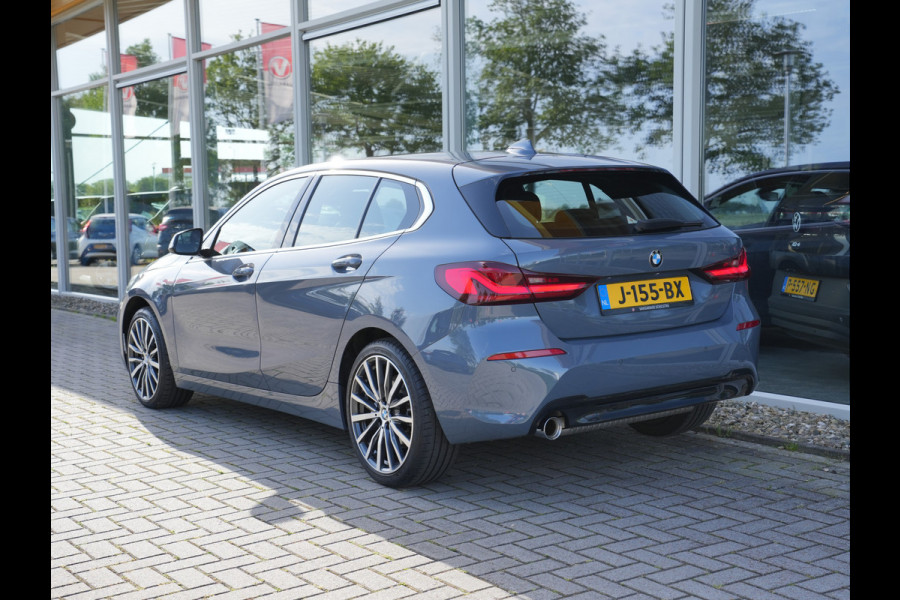 BMW 1-serie 118i Executive Edition DAB | Leer | sportstoelen | Apple/Android Auto