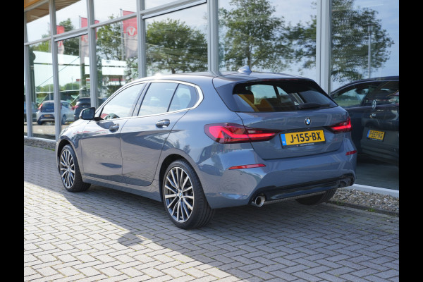 BMW 1-serie 118i Executive Edition DAB | Leer | sportstoelen | Apple/Android Auto