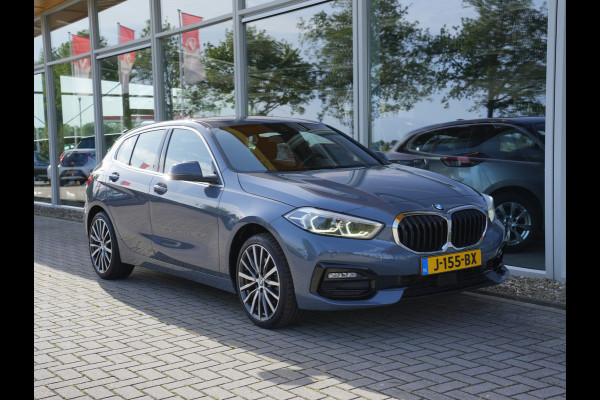 BMW 1-serie 118i Executive Edition DAB | Leer | sportstoelen | Apple/Android Auto