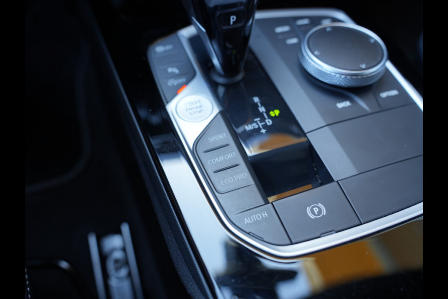 BMW 1-serie 118i Executive Edition DAB | Leer | sportstoelen | Apple/Android Auto