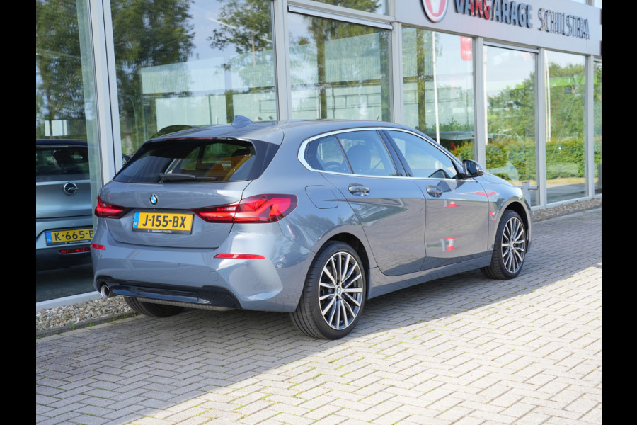 BMW 1-serie 118i Executive Edition DAB | Leer | sportstoelen | Apple/Android Auto