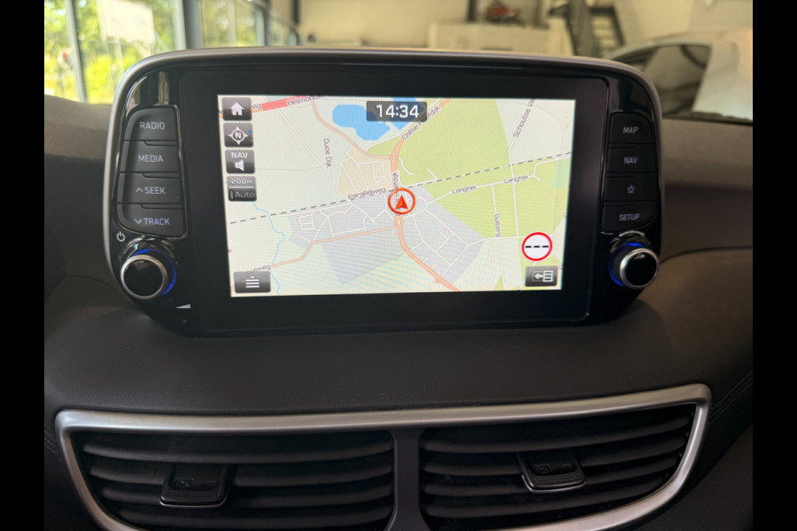 Hyundai Tucson 1.6 GDi Premium Pano-opendak leder autom Carplay navi cruise Stoelverw camera