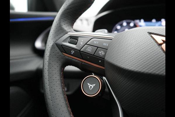 CUPRA Terramar 1.5 TSI e-Hybrid VZ Copper Edition PHEV 272pk DARK VOID METALLIC | Panodak | Head Up | Adaptive Cruise | 360 Camera | Lederen Sportstoelen Memory & Verwarmd | Sennheiser Premium Audio | Matrix LED | Sfeerverlichting | Stuur Verwarmd | Keyless | Blis | Plug In Hybrid |