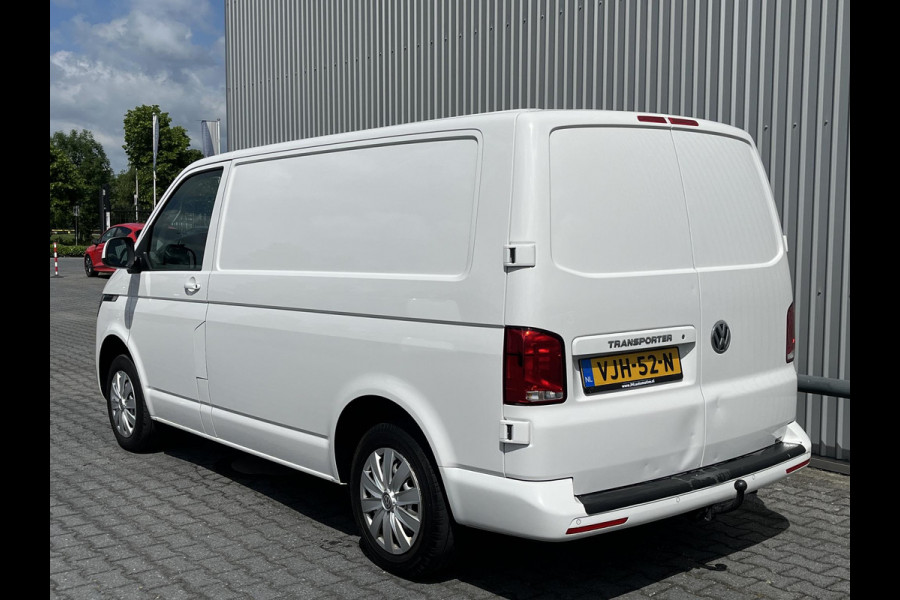 Volkswagen Transporter 2.0 TDI L1H1*AUTOM.*A.C*CRUISE*NAVI*HAAK*CARPLAY*