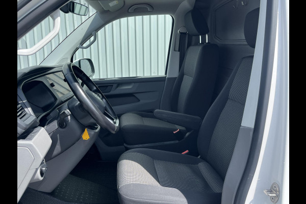 Volkswagen Transporter 2.0 TDI L1H1*AUTOM.*A.C*CRUISE*NAVI*HAAK*CARPLAY*