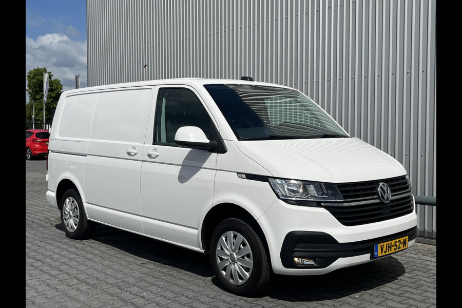 Volkswagen Transporter 2.0 TDI L1H1*AUTOM.*A.C*CRUISE*NAVI*HAAK*CARPLAY*