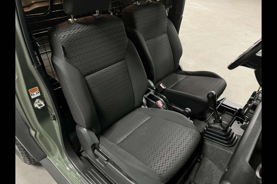 Suzuki Jimny 1.5 Stijl Trekhaak | Cruise-/ climate control | Stoelverwarming | Airco | Navigatie | Carplay