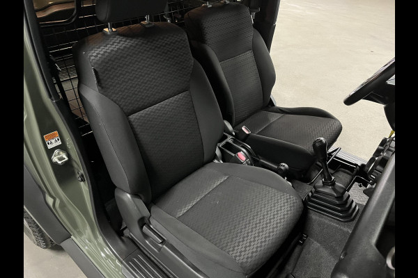 Suzuki Jimny 1.5 Stijl Trekhaak | Cruise-/ climate control | Stoelverwarming | Airco | Navigatie | Carplay
