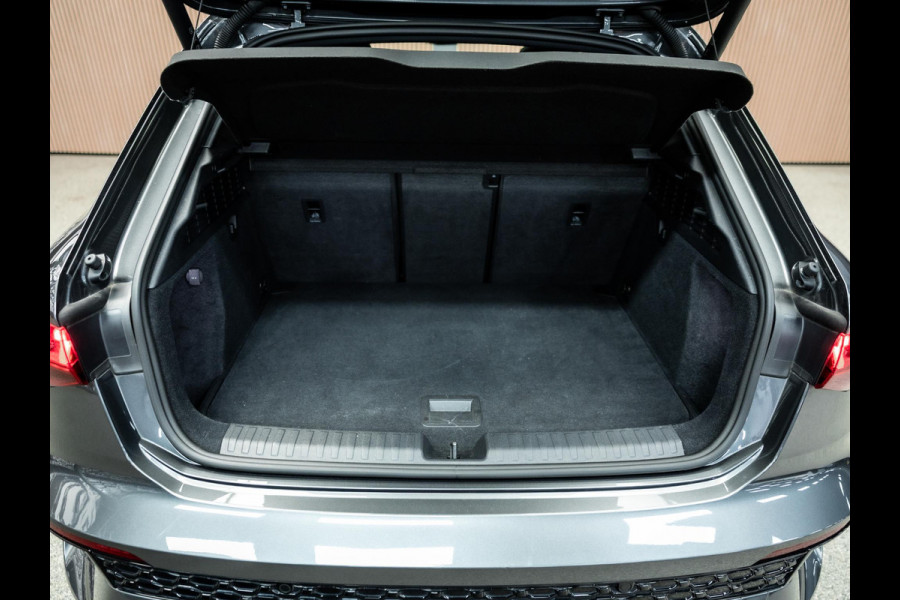 Audi RS3 Sportback 2.5 TFSI S tronic quattro Sportback Hulk uitvoering|carbonpack|Ceramische remmen|