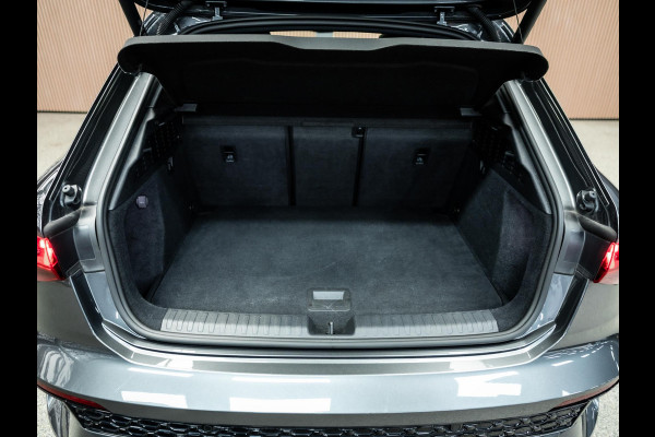 Audi RS3 Sportback 2.5 TFSI S tronic quattro Sportback Hulk uitvoering|carbonpack|Ceramische remmen|