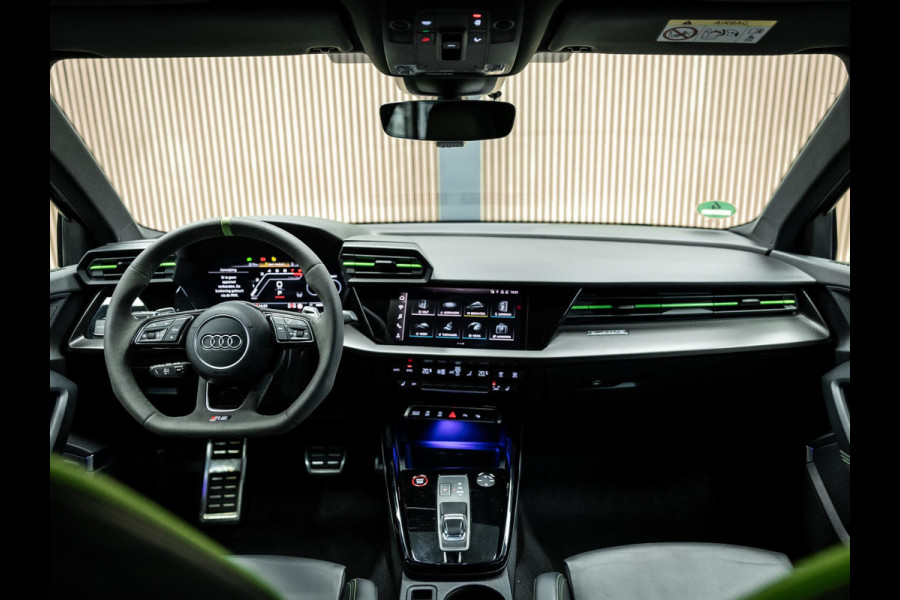 Audi RS3 Sportback 2.5 TFSI S tronic quattro Sportback Hulk uitvoering|carbonpack|Ceramische remmen|