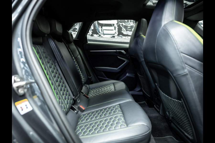Audi RS3 Sportback 2.5 TFSI S tronic quattro Sportback Hulk uitvoering|carbonpack|Ceramische remmen|