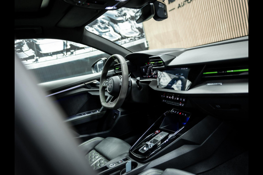 Audi RS3 Sportback 2.5 TFSI S tronic quattro Sportback Hulk uitvoering|carbonpack|Ceramische remmen|