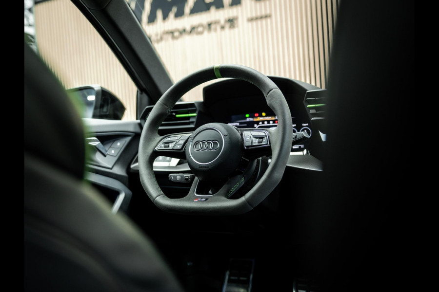 Audi RS3 Sportback 2.5 TFSI S tronic quattro Sportback Hulk uitvoering|carbonpack|Ceramische remmen|