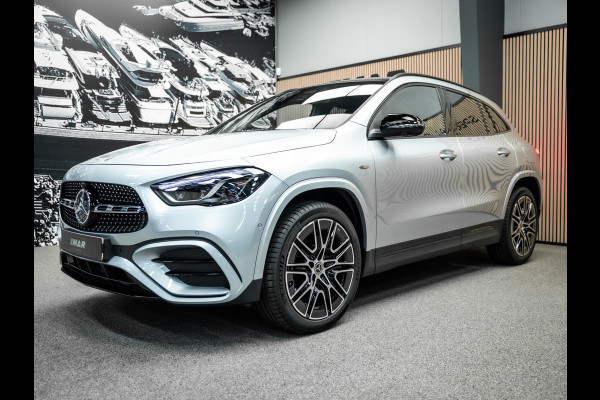 Mercedes-Benz GLA 250 e Business Solution AMG | AMG uitgevoerd | Trekhaak | Pano | Stoelverwarming |