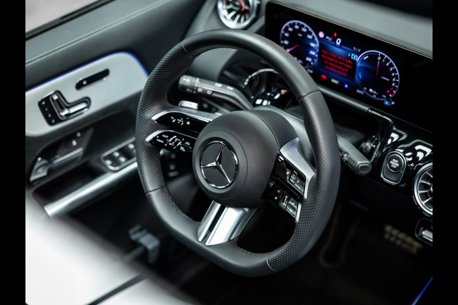 Mercedes-Benz GLA 250 e Business Solution AMG | AMG uitgevoerd | Trekhaak | Pano | Stoelverwarming |