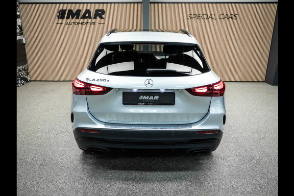 Mercedes-Benz GLA 250 e Business Solution AMG | AMG uitgevoerd | Trekhaak | Pano | Stoelverwarming |